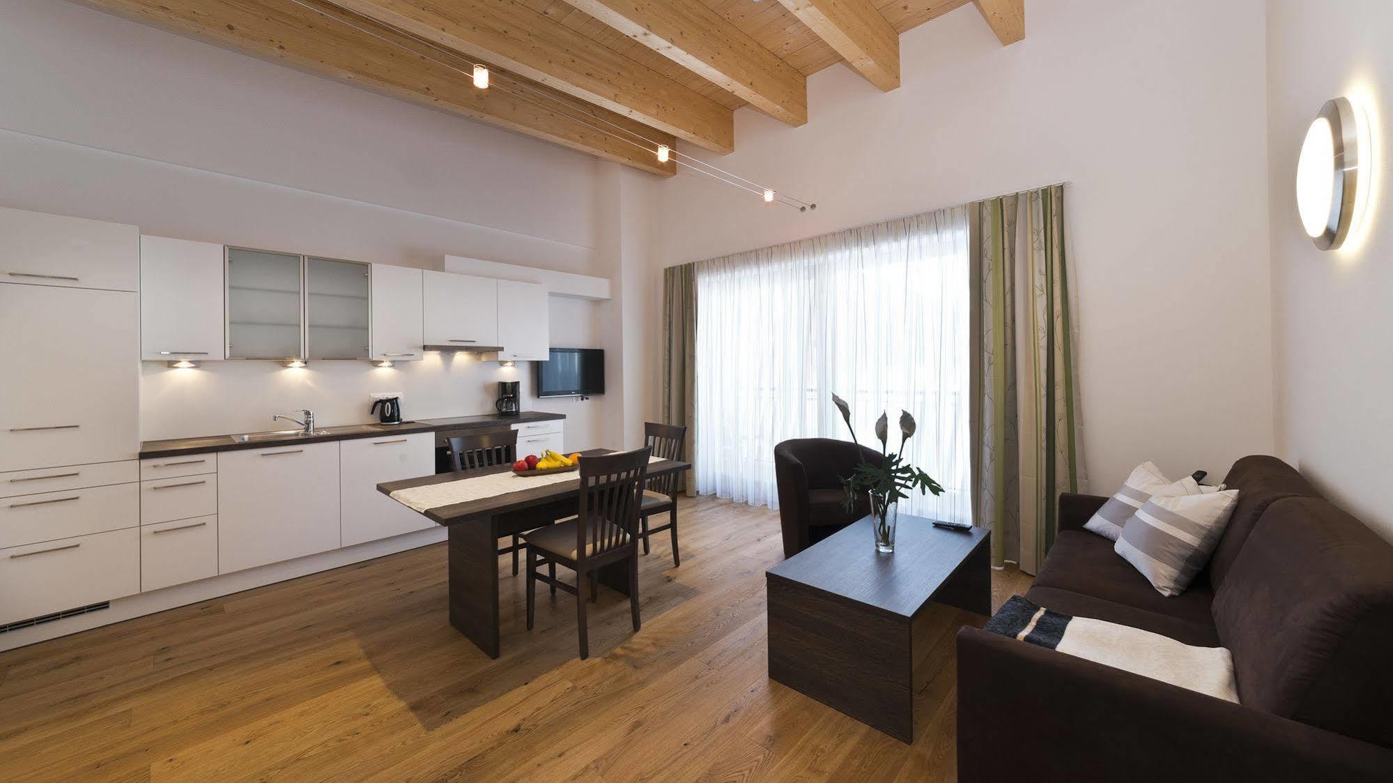 Apartments Dolomit-Royal Sillian Exterior photo